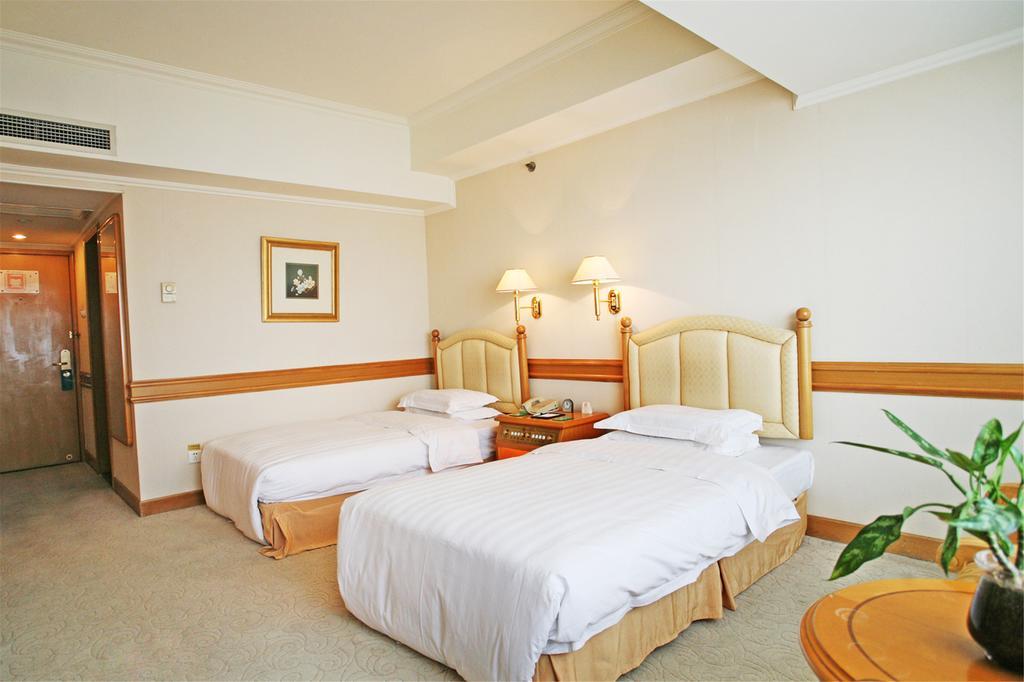 Guangzhou Hotel Beijing Bagian luar foto