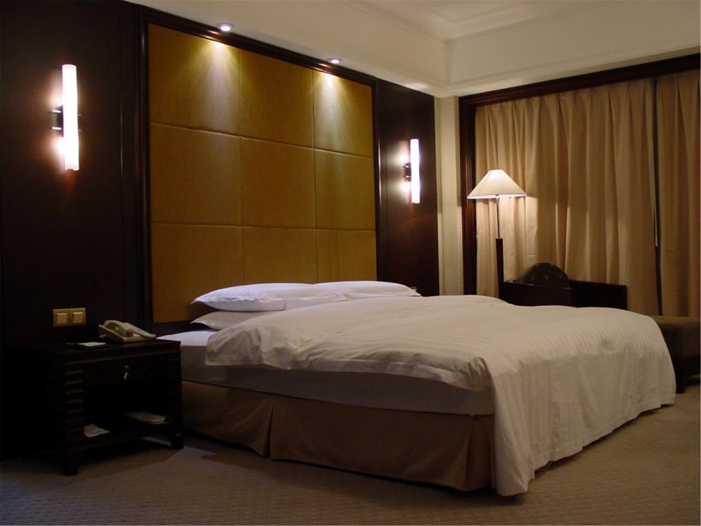 Guangzhou Hotel Beijing Bagian luar foto