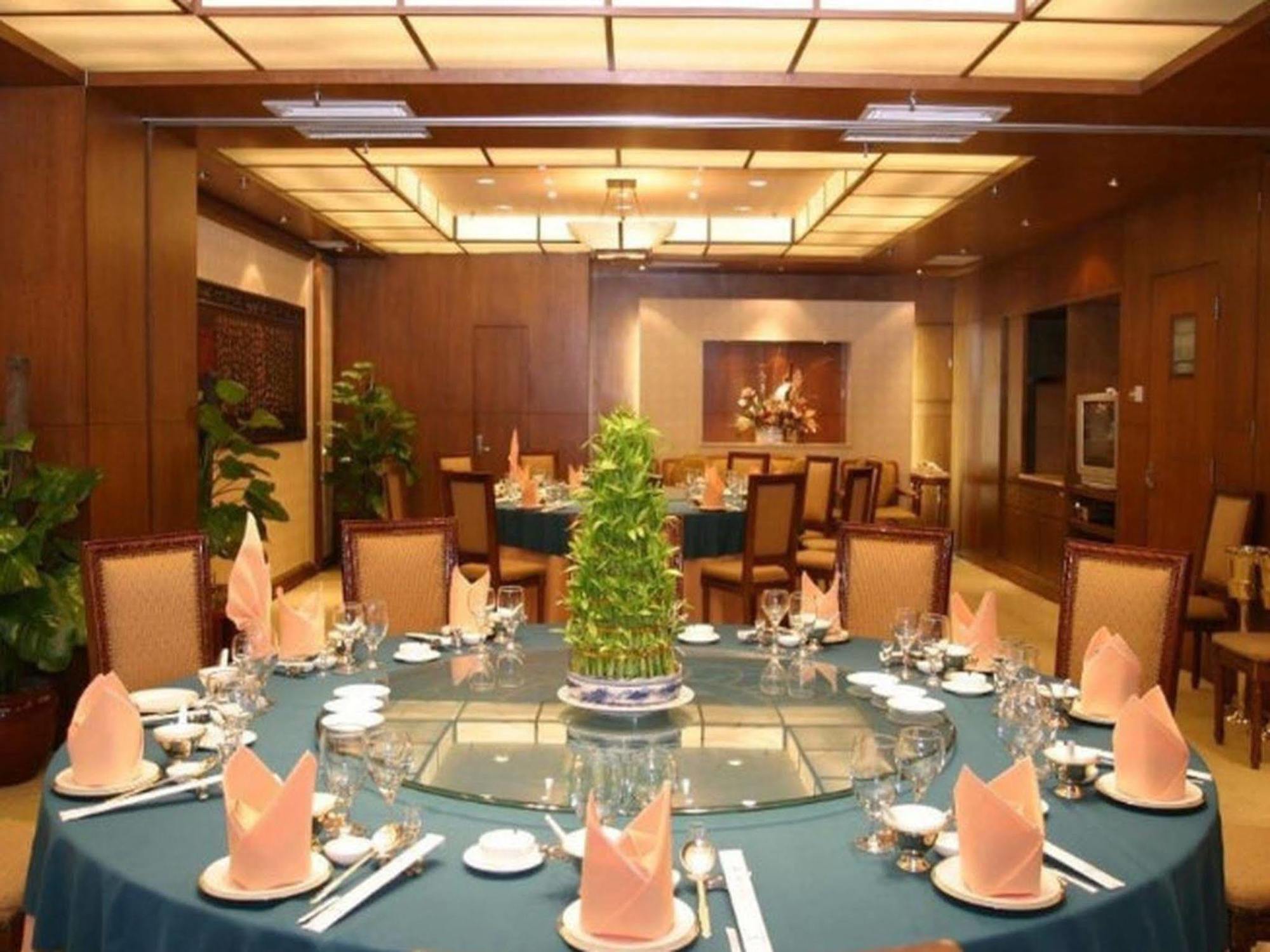 Guangzhou Hotel Beijing Bagian luar foto